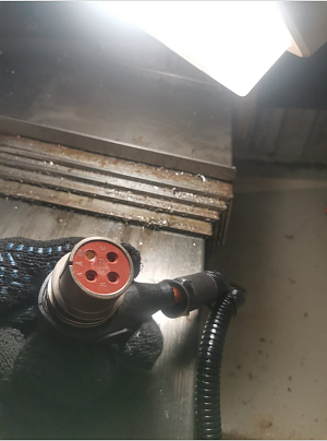 Линия питания двигателя FANUC F06B-0001-K012 (+ водонепроницаемый соединитель трубы (клемма) M20, 7.5M) для KVL-1361